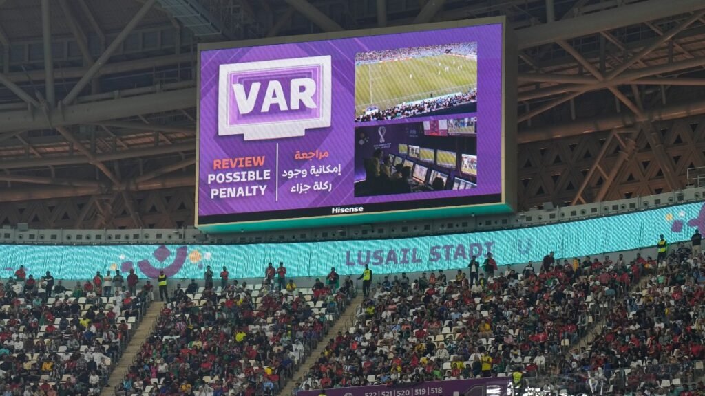 VAR.jpg