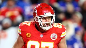 travis-kelce-reacts-chiefs-villains-ahead-super.jpg