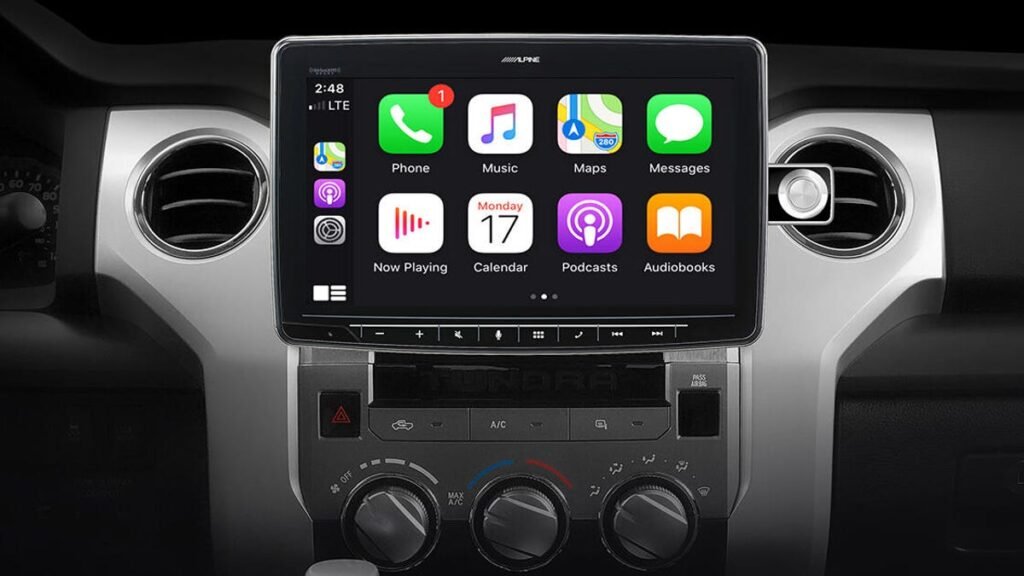 alpine-halo9-ilx-f309-apple-carplay-ogi.jpg