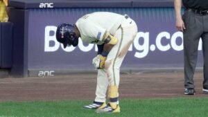 brewers-scary-injury-concern-darkens-win-vs-cubs.jpg