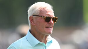 browns-owner-addresses-qb-situation-amid-shedeur.jpg