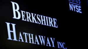 690629069647d-for-thefifth-consecutive-quarter-berkshire-refrained-from-repurchasing-its-own-shares.jpeg