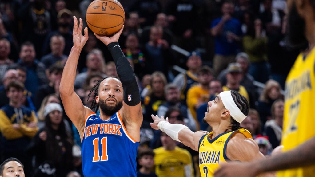 jalen-brunson-sinks-game-winner-complete-knicks.jpg