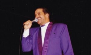 Richard-Smallwood-Legendary-Gospel-Singer-Passes-Away-Age-77-Cause-of-Death-e1767307741850.jpg