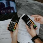 Extra {couples} are ditching joint financial institution accounts, and consultants see a profit