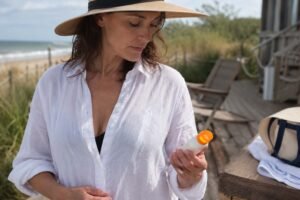 How-to-get-sunscreen-out-of-clothes.jpg