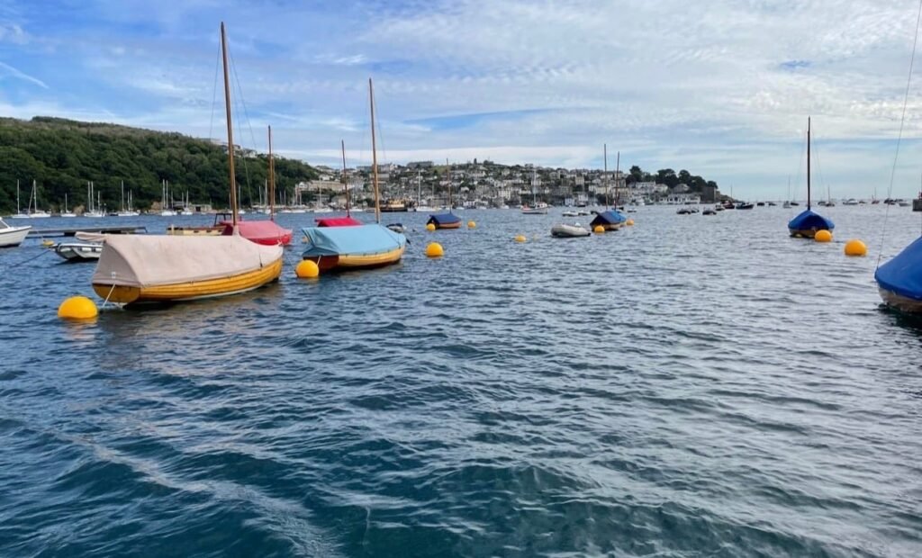 CROPPED-cornwall-boats-1.jpg