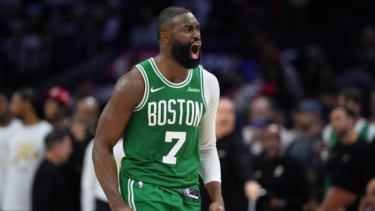 Celtics_76ers_Basketball_48285-6a0a978b619f1-768x432.jpg