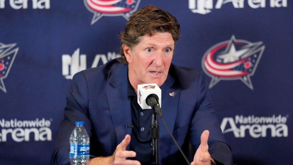 New-Columbus-Blue-Jackets-NHL-hockey-head-coach-Mike-Babcock.jpg