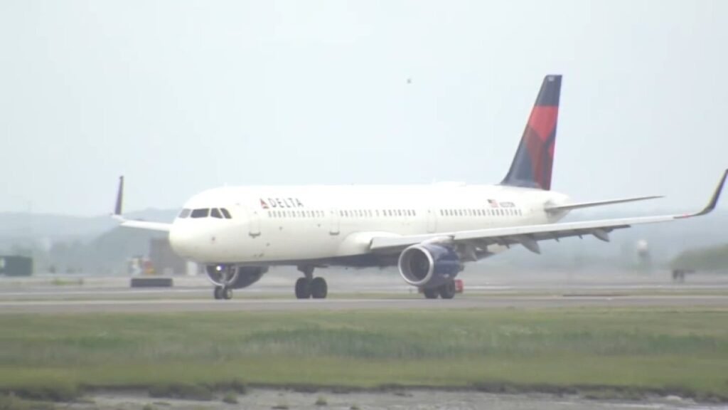delta-plane.jpg