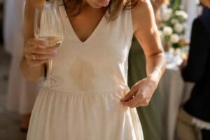 how-to-get-white-wine-out-of-clothes.jpg