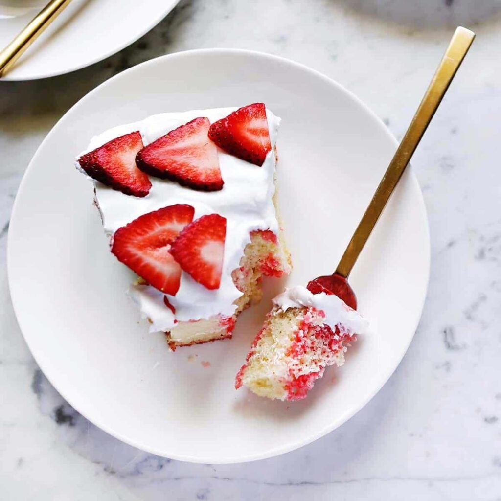 jello-poke-cake-recipe.jpg