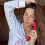 The right way to Use Ice Curler on Face for a Sculpted, Radiant Look