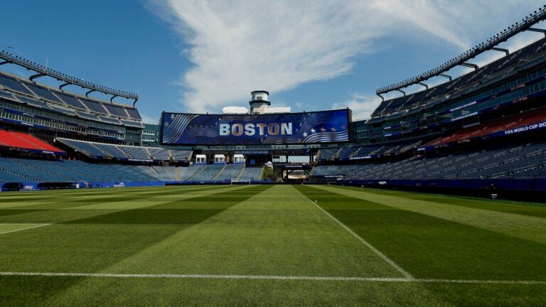 s3___bgmp-arc_arc-feeds_generic-photos_to-arc_CHIN061126World-Cup-Boston-Stadium_SPT5-6a2b71bad1ed9.jpeg