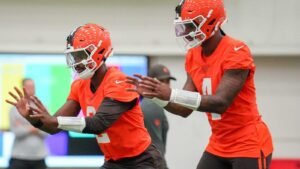 shedeur-sanders-unique-advantage-over-deshaun.jpg