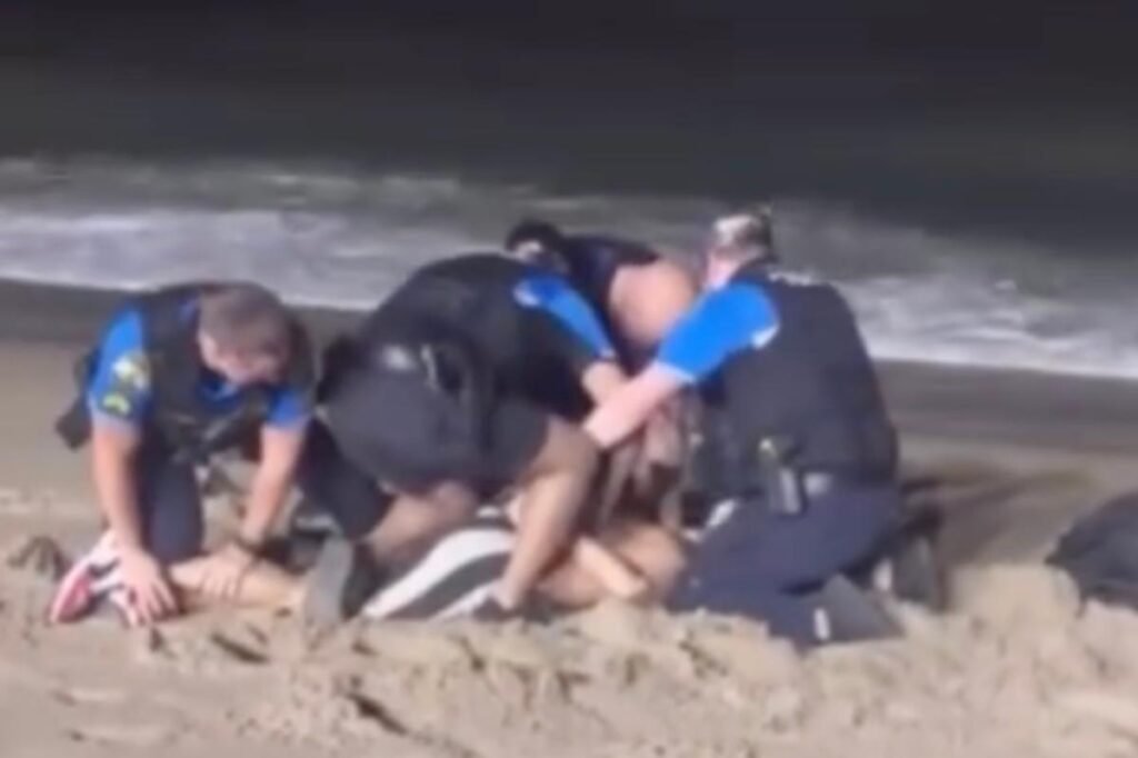 Virginia-Beach-cop-1.jpg