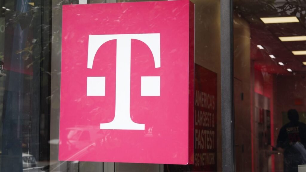 getty-t-mobile-sign-1152x648.jpg