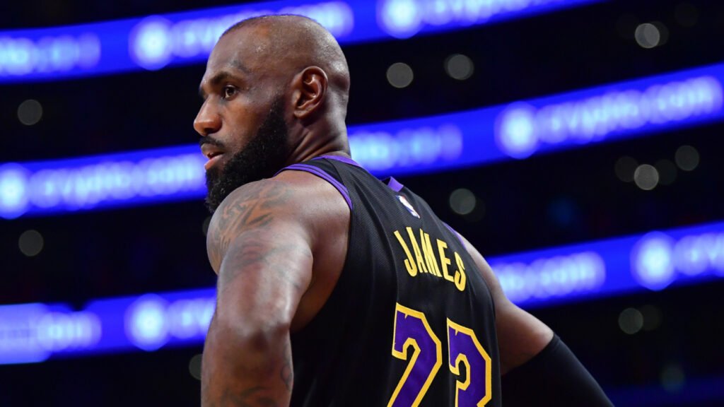 pros-cons-lebron-james-joining-new-look-76ers.jpg
