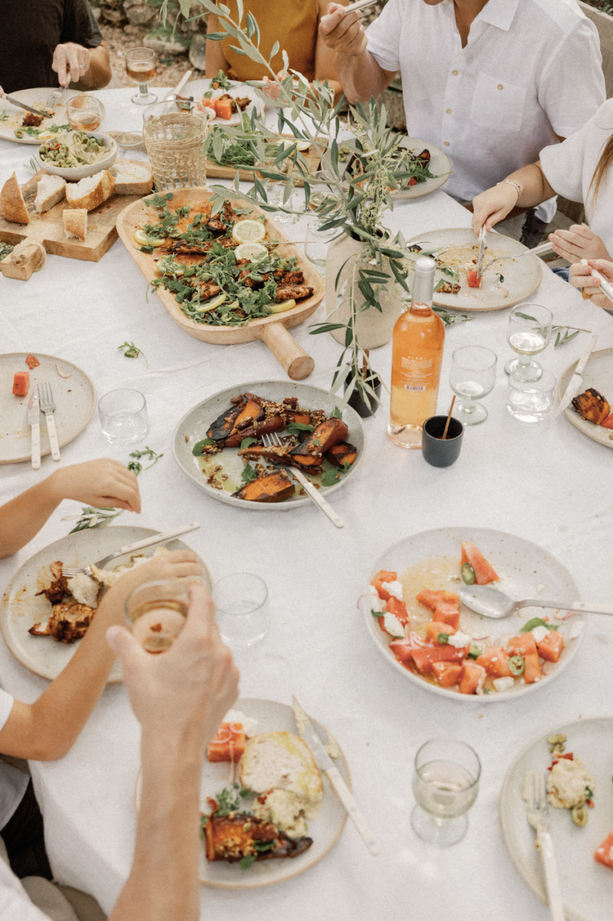 summer-meals-for-a-crowd-cover-image-865x1300.png