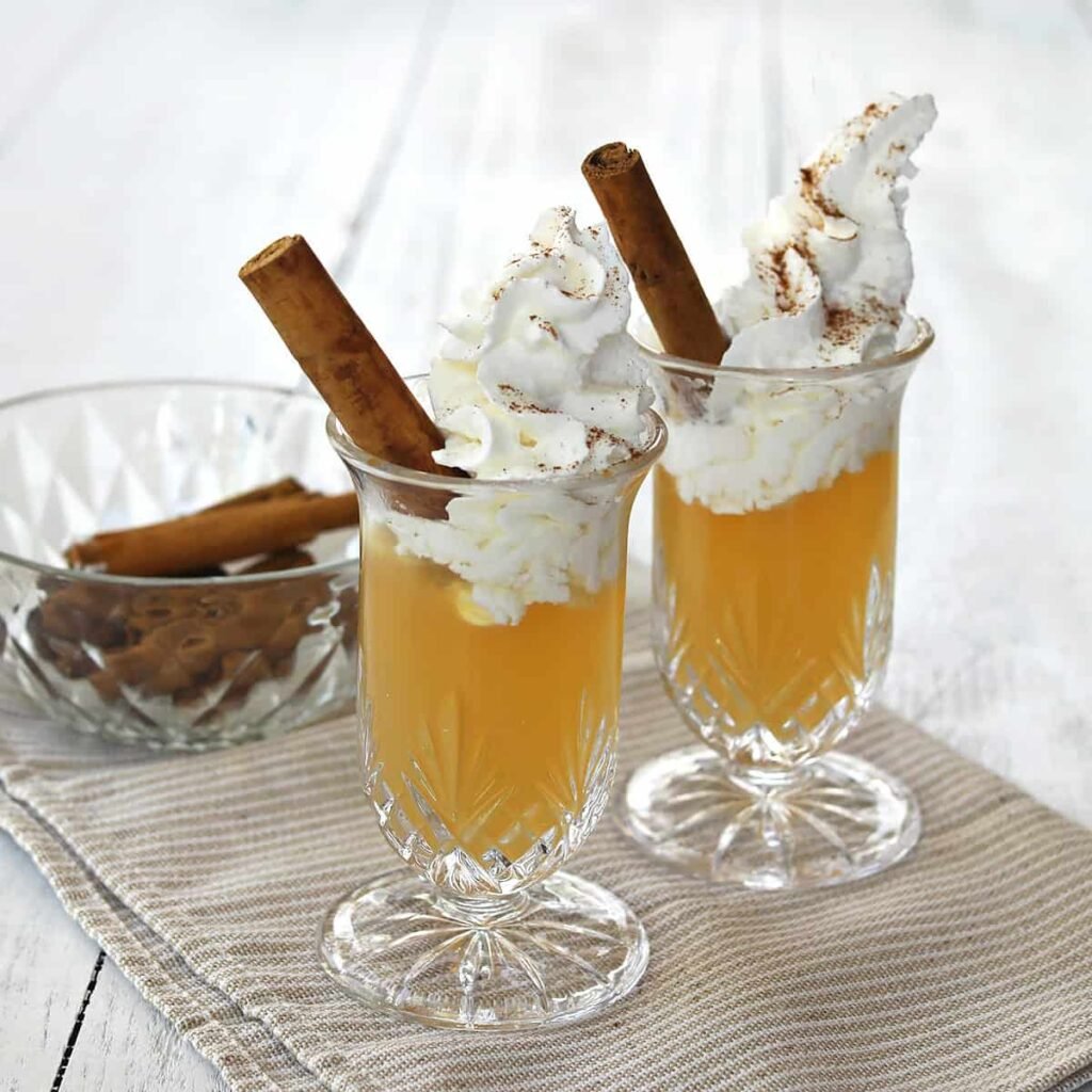 Apple-Pie-Shot-Recipe.jpg