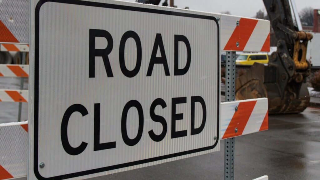 RoadClose.jpg