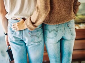 man-and-woman-wearing-jeans.jpg