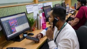 6aab9412e8f73-stockbrokers-could-incur-mdr-when-clients-transfer-funds-via-upi-but-there-is-no-guara.jpeg