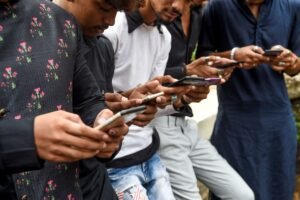 india-internet-users-getty.jpg