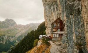 karsten-winegeart-IsCay-Ftj0w-unsplash-scaled-1.jpg
