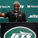 Jets HC Aaron Glenn compliments Drake Maye’s resilience amid early struggles