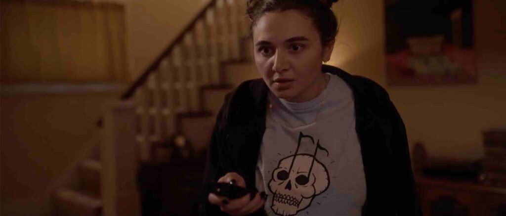 Dead-Media-2025-horror-movie-film-haunted-DVD-Sammi-Jack-Martincak.jpg