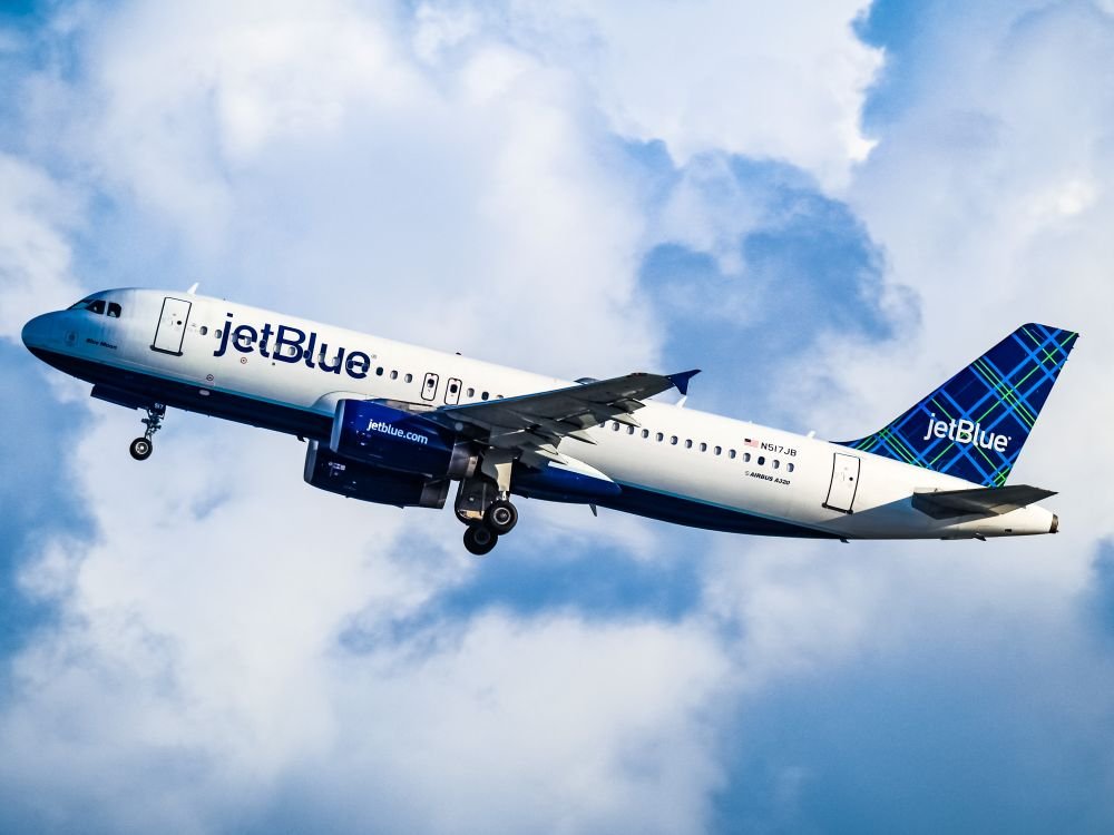 JetBlue-A320-Flight.jpg