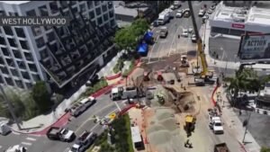 Restoration-work-on-Sunset-Blvd.-after-water-main-break.jpg