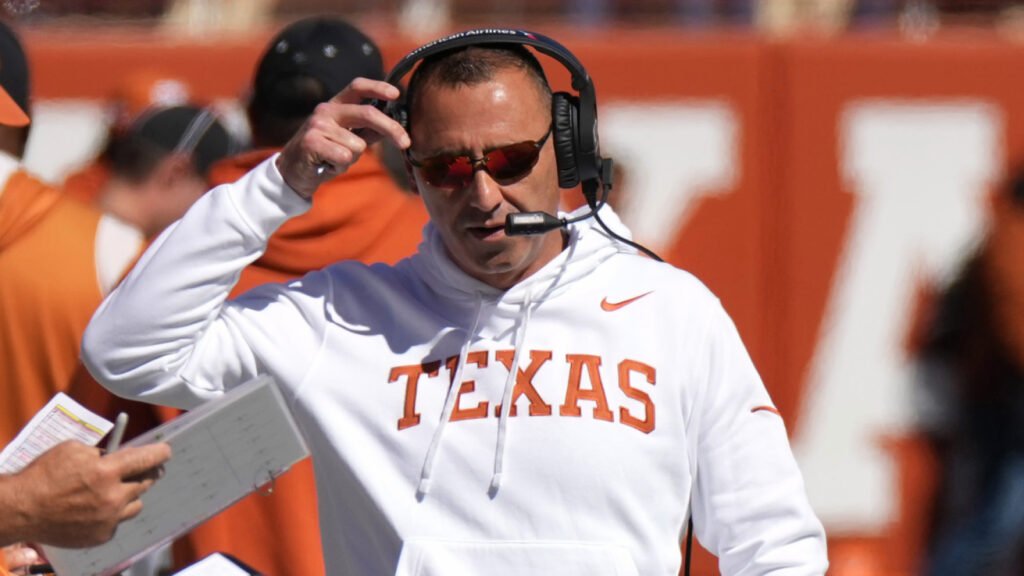brian-kelly-blames-steve-sarkisian-arch-mannings.jpg