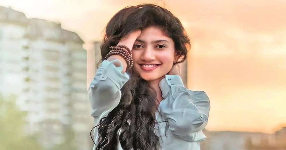 saipallaviprabhas1791785176.jpg